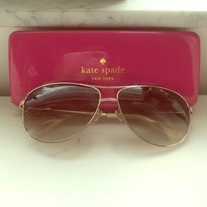 Super cute Kate spade sunglasses with bows♠️ 💕